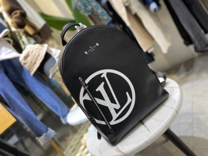 人気高級 ルイヴィトンバッグコピー 定番人気2022新品 Louis Vuitton メンズ バックパック - 画像 (2)