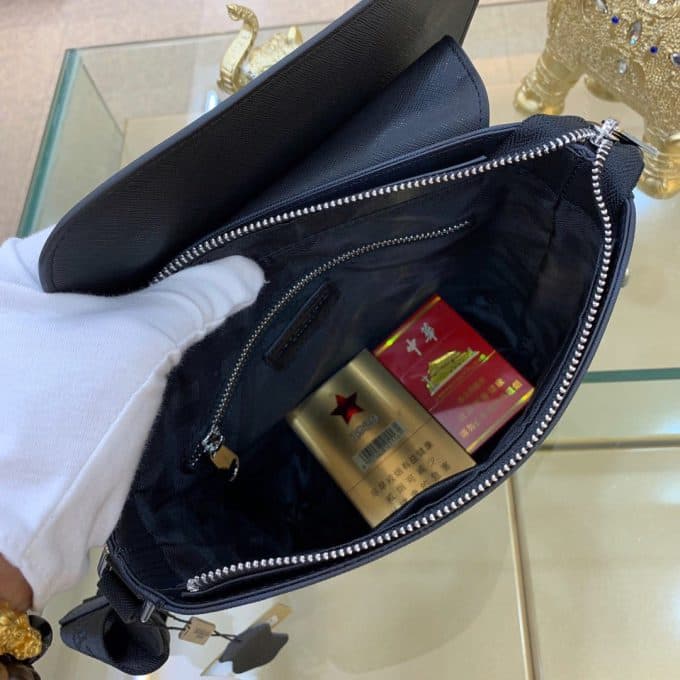 バーバリーバッグコピー 大人気2021新品 BURBERRY メンズ ショルダーバッグ - 画像 (7)