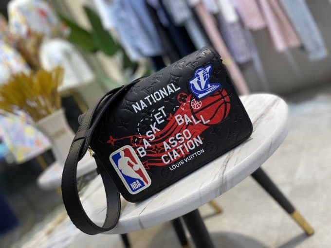 高品質 ルイヴィトンバッグコピー 2021新品注目度NO.1 Louis Vuitton メンズ ショルダーバッグ - 画像 (2)
