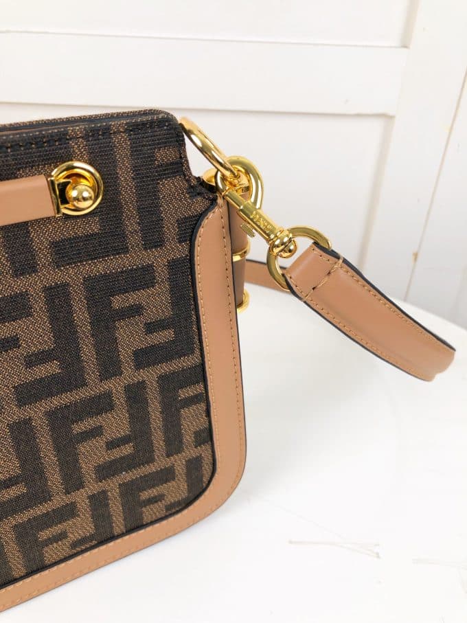 フェンディバッグコピー 2022新品注目度NO.1 FENDI レディース ショルダーバッグ - 画像 (7)