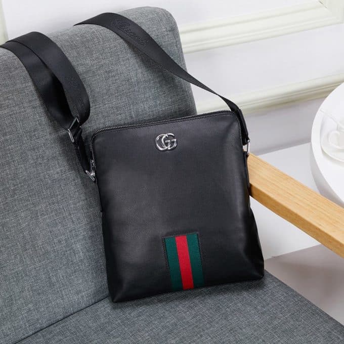 グッチバッグコピー 2021新品注目度NO.1 GUCCI メンズ ショルダーバッグ