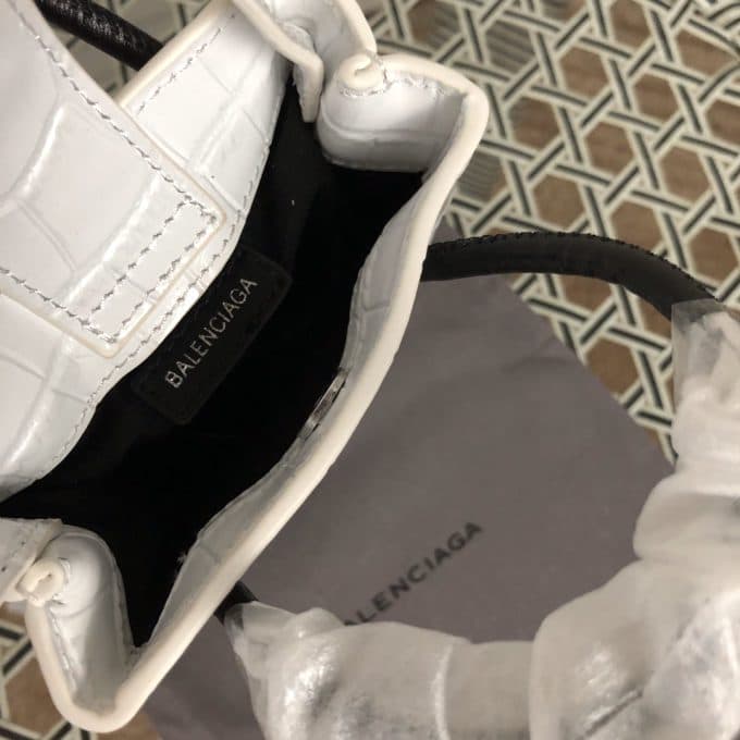 高品質 バレンシアガバッグコピー 定番人気2021新品 BALENCIAGA 男女兼用 ショルダーバッグ - 画像 (7)