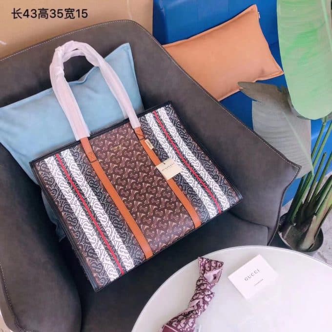 2019新作超売れ筋バーバリー(BURBERRY)☆レディース トートバッグコピー☆効果抜群♪視線を独り占める!!