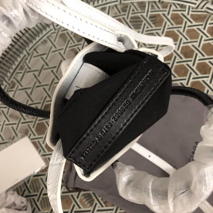高品質 バレンシアガバッグコピー 定番人気2021新品 BALENCIAGA 男女兼用 ショルダーバッグ - 画像 (8)