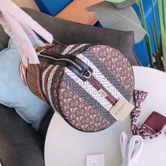 2019秋冬定番商品バーバリー(BURBERRY)☆レディース ハンドバックコピー☆爆発人気商品!数量限定発表★♫♪ - 画像 (3)