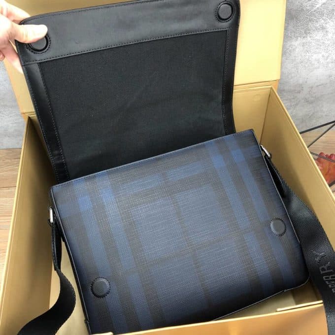 バーバリーバッグコピー 2021新品注目度NO.1 BURBERRY メンズ ショルダーバッグ - 画像 (6)