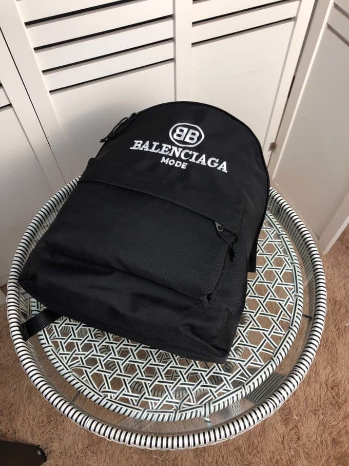 バレンシアガバッグコピー 大人気2021新品 BALENCIAGA 男女兼用 バックパック - 画像 (5)