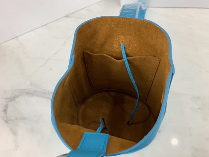 2019人気新作ボッテガヴェネタ(Bottega Veneta)☆レディースバケツバッグコピー☆どんなアイテムとも相性がいい！絶賛発売中！！ - 画像 (7)