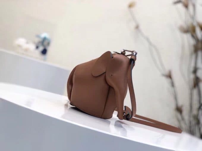 人気高級ロエベバッグコピー 2021新品注目度NO.1 Loewe男女兼用 ショルダーバッグ - 画像 (3)