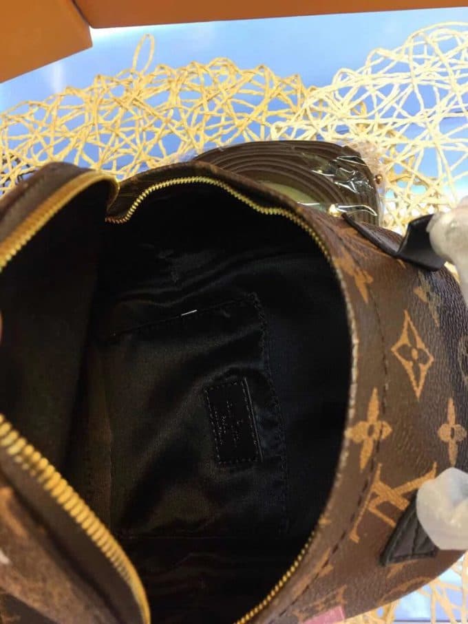 ルイヴィトンバッグコピー 定番人気2020新品 Louis Vuitton レディース バックパック - 画像 (8)