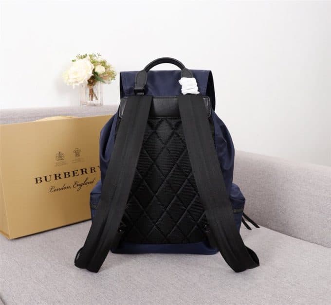 バーバリーバッグコピー 2021新品注目度NO.1 BURBERRY 男女兼用 バックパック - 画像 (4)