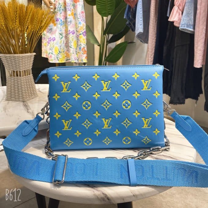 人気高級ルイヴィトンバッグコピー 大人気2021新品 Louis Vuitton メンズ ショルダーバッグ