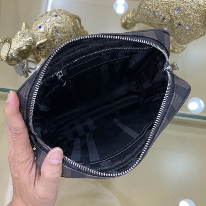 バーバリーバッグコピー 大人気2021新品 BURBERRY メンズ ショルダーバッグ - 画像 (8)