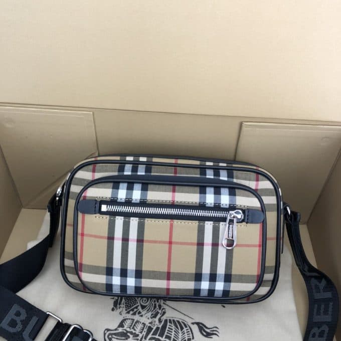 バーバリーバッグコピー 定番人気2021新品 BURBERRY メンズ ショルダーバッグ