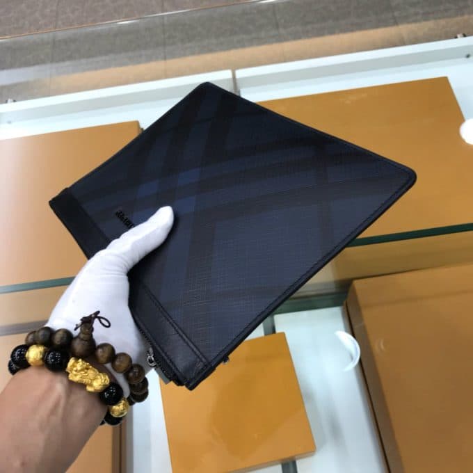 バーバリーバッグコピー 2021新品注目度NO.1 BURBERRY メンズ セカンドバッグ - 画像 (7)