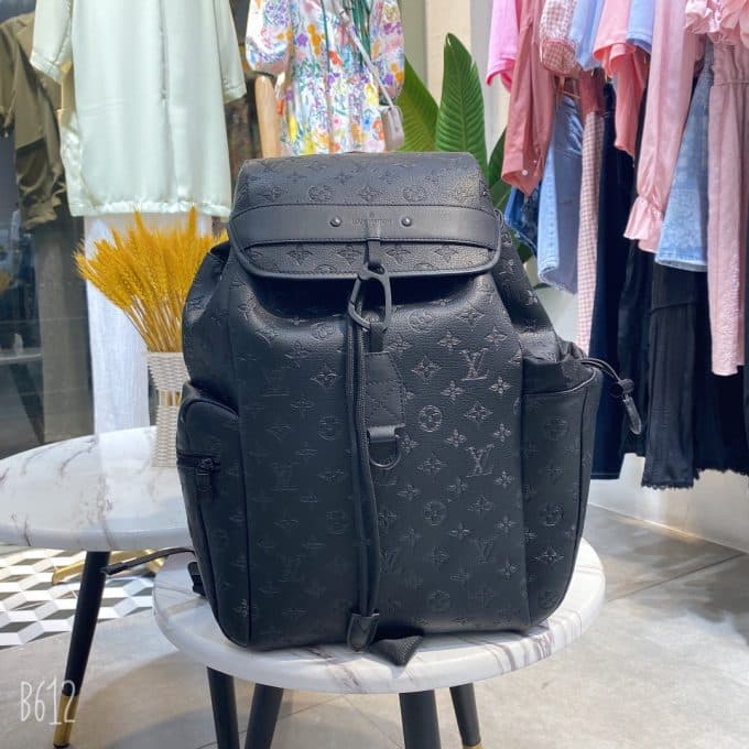 人気高級 ルイヴィトンバッグコピー 大人気2021新品 Louis Vuitton メンズ バックパック