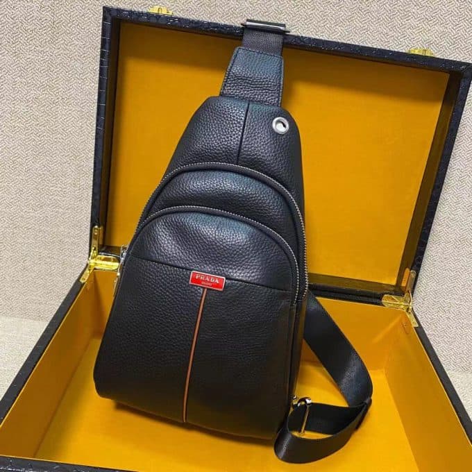 プラダバッグコピー 定番人気2021新品 PRADA メンズ ボディバッグ
