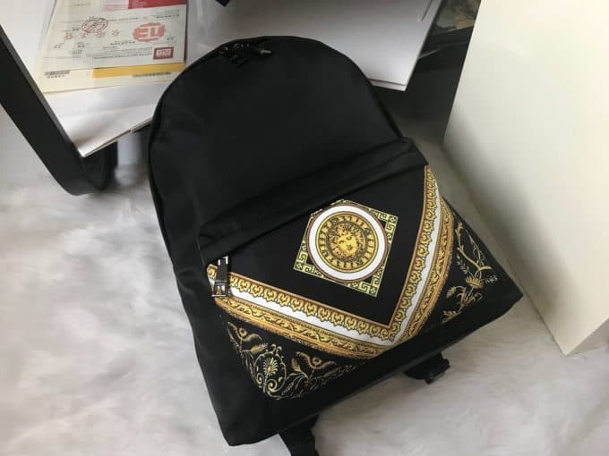 ヴェルサーチェバッグコピー 2021新品注目度NO.1 VERSACE メンズ バックパック - 画像 (3)
