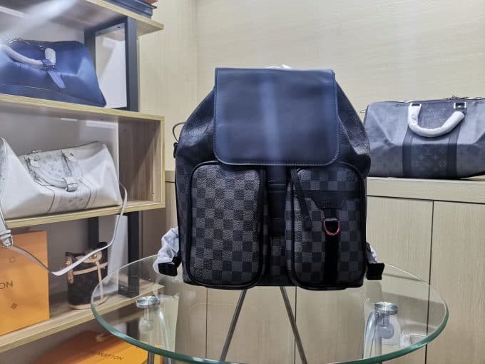 ルイヴィトンバッグコピー 大人気2020新品 Louis Vuitton 男女兼用 バックパック