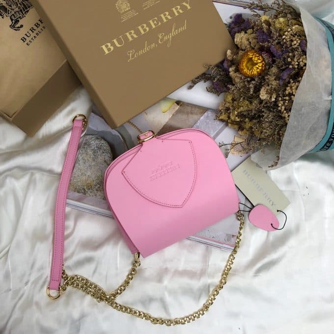 2019秋冬高品質バーバリー(BURBERRY)☆レディース ショルダーバッグコピー☆気持ちの良い触り心地♪相性抜群！ - 画像 (2)