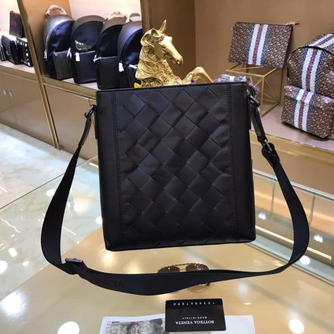 ボッテガヴェネタバッグコピー 2021新品注目度NO.1 Bottega Veneta メンズ ショルダーバッグ - 画像 (4)