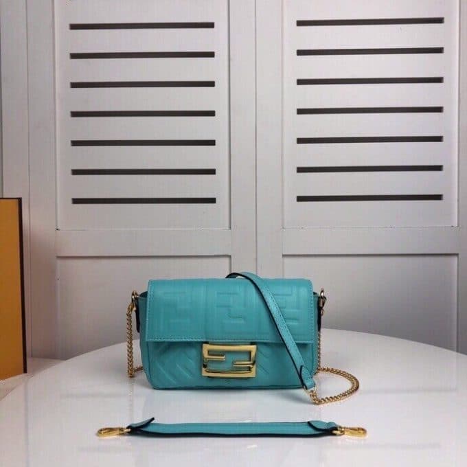 フェンディバッグコピー 大人気2022新品 FENDI レディース ショルダーバッグ