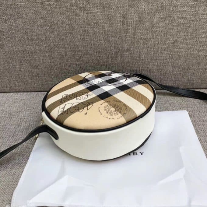2019大人気爆発バーバリー(BURBERRY)☆レディース ショルダーバッグコピー☆人気商品今流行り欠かせない存在☆★ - 画像 (4)
