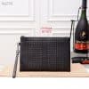 ボッテガヴェネタバッグコピー 大人気2021新品 Bottega Veneta メンズ セカンドバッグ