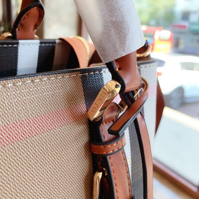 2019人気新作バーバリー(BURBERRY)☆レディース ハンドバックコピー☆どんなアイテムとも相性がいい！絶賛発売中！！ - 画像 (7)