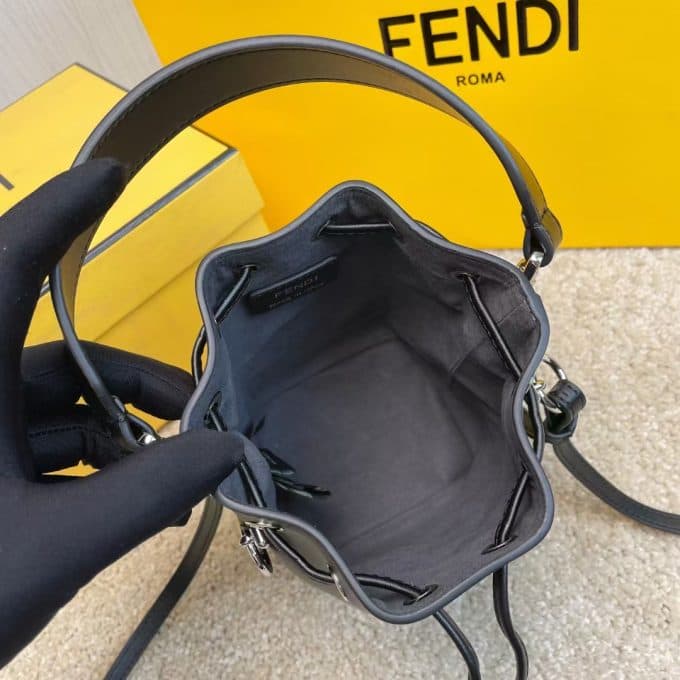 フェンディバッグコピー 定番人気2022新品 FENDI レディース バケツバッグ - 画像 (9)