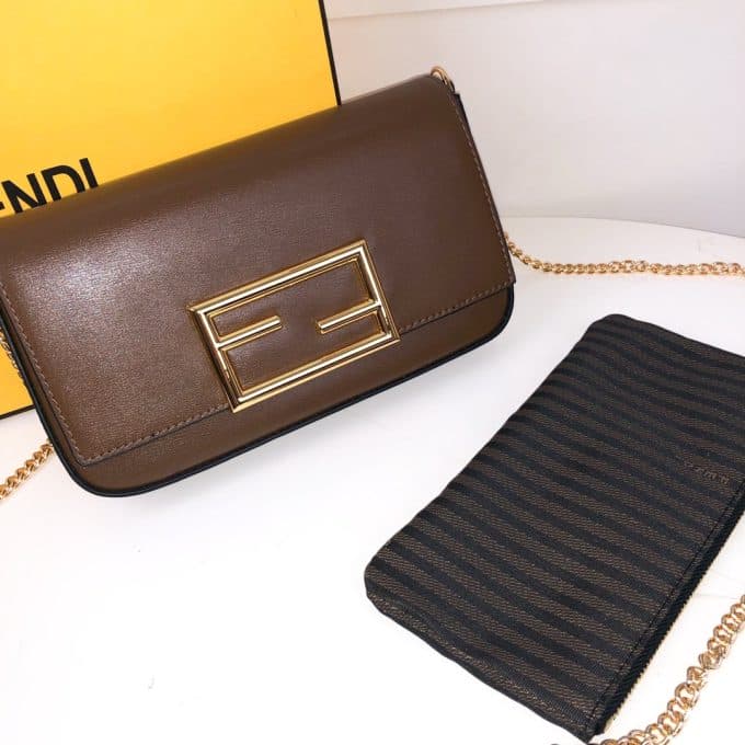 フェンディバッグコピー 定番人気2022新品 FENDI レディース ショルダーバッグ - 画像 (2)