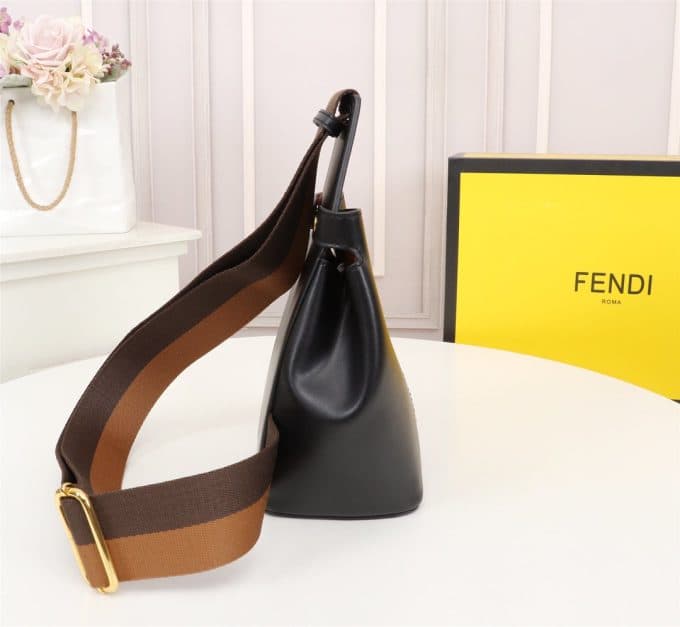 フェンディバッグコピー 大人気2021新品 FENDI 男女兼用 ボディバッグ - 画像 (3)