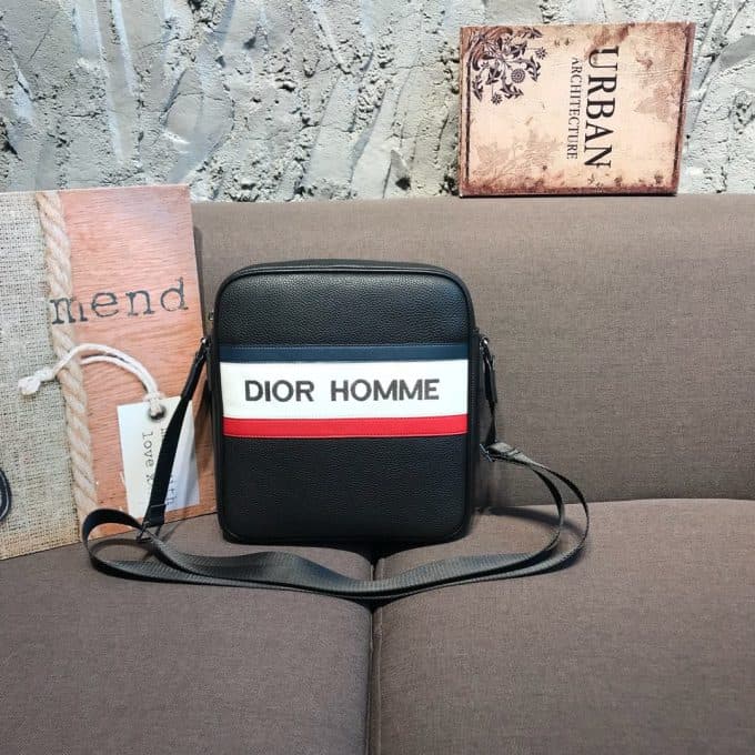 ディオールバッグコピー 定番人気2021新品 Dior メンズ ショルダーバッグ
