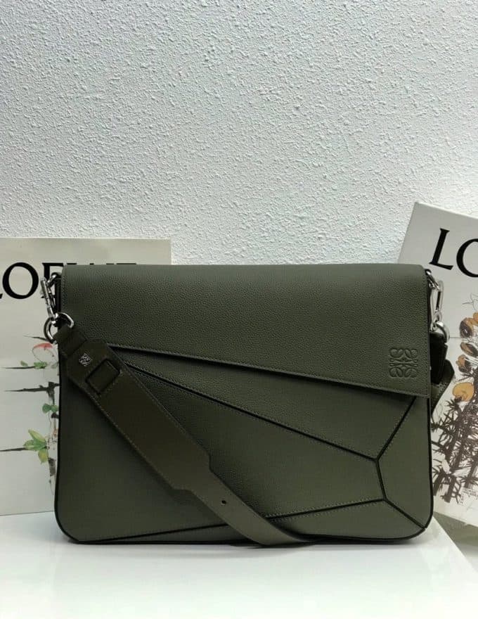 高品質 ロエベバッグコピー 大人気2021新品 Loeweメンズ ショルダーバッグ