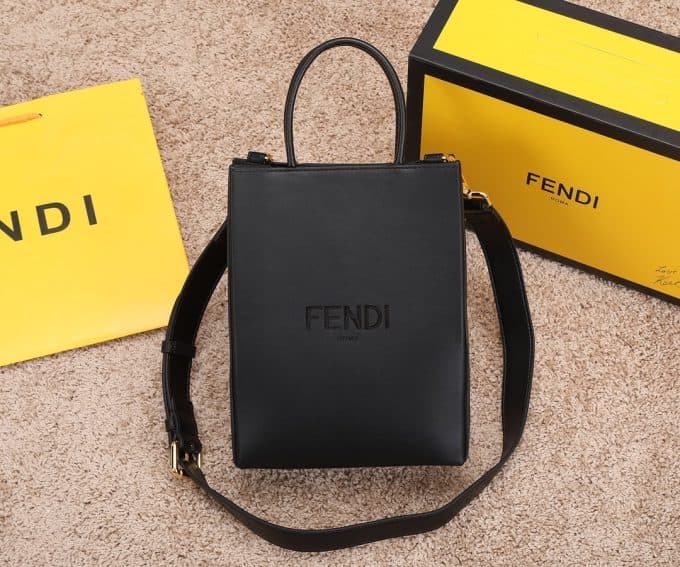 フェンディバッグコピー 2022新品注目度NO.1 FENDI レディース トートバッグ