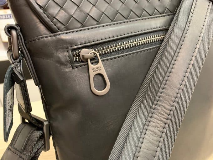 人気高級ボッテガヴェネタバッグコピー 2021新品注目度NO.1 Bottega Veneta メンズ ショルダーバッグ - 画像 (8)