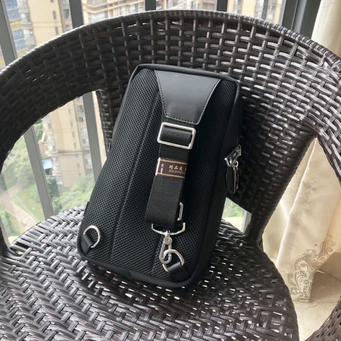 フェンディバッグコピー 2021新品注目度NO.1 FENDI メンズ ボディバッグ - 画像 (2)