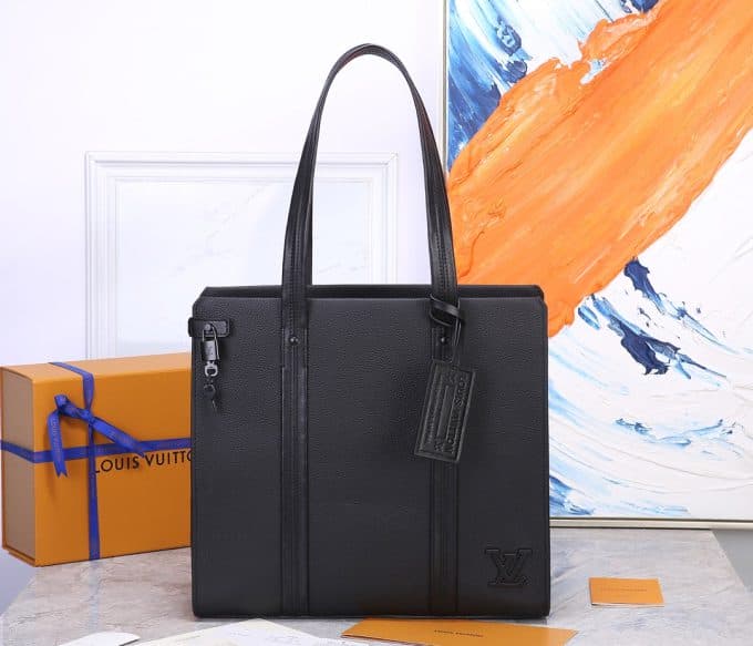人気高級 ルイヴィトンバッグコピー 大人気2021新品 Louis Vuitton メンズ トートバッグ