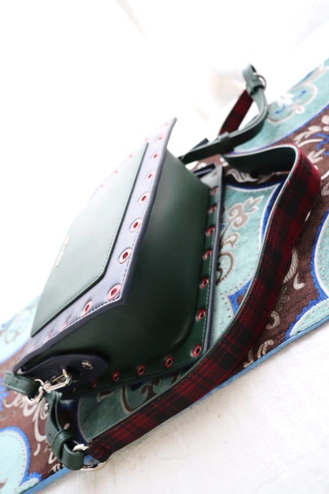2019秋冬新作☆超売れ筋バーバリー(BURBERRY)☆レディース ショルダーバッグコピー☆特別価格にて販売!!今一番流行っている人気アイテム!! - 画像 (3)