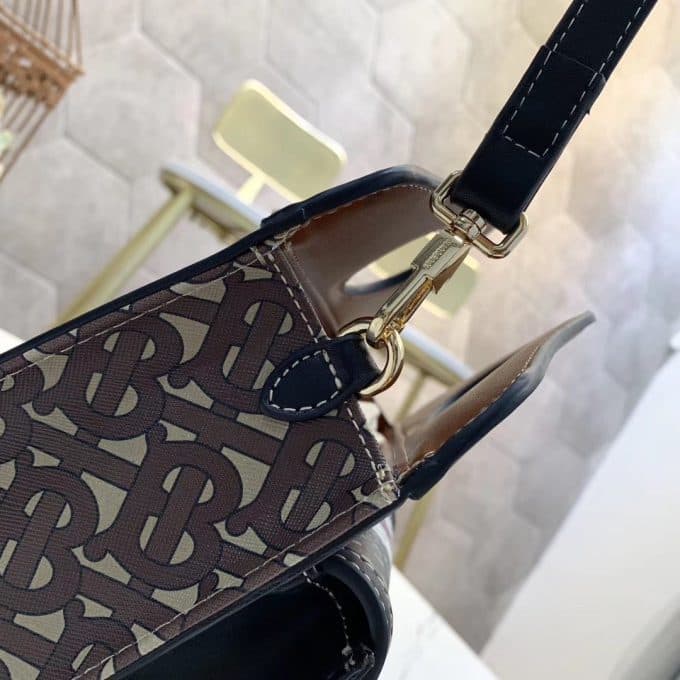 2019秋冬定番商品バーバリー(BURBERRY)☆レディース ハンドバックコピー☆爆発人気商品!数量限定発表★♫♪ - 画像 (5)