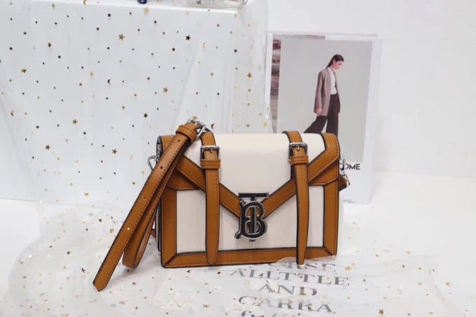 2019秋冬新作☆超売れ筋バーバリー(BURBERRY)☆レディース ショルダーバッグコピー☆特別価格にて販売!!今一番流行っている人気アイテム!! - 画像 (8)