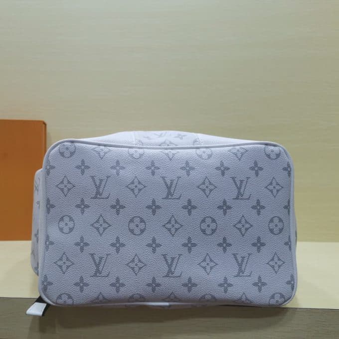 ルイヴィトンバッグコピー 2020新品注目度NO.1 Louis Vuitton 男女兼用 バックパック - 画像 (5)