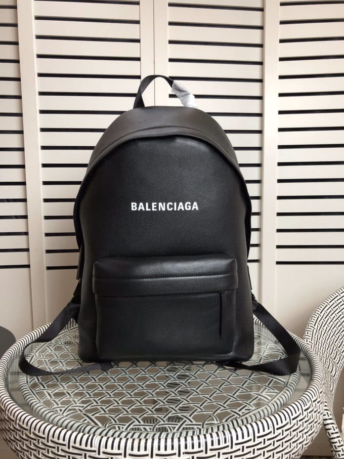 高品質 バレンシアガバッグコピー 2021新品注目度NO.1 BALENCIAGA 男女兼用 バックパック