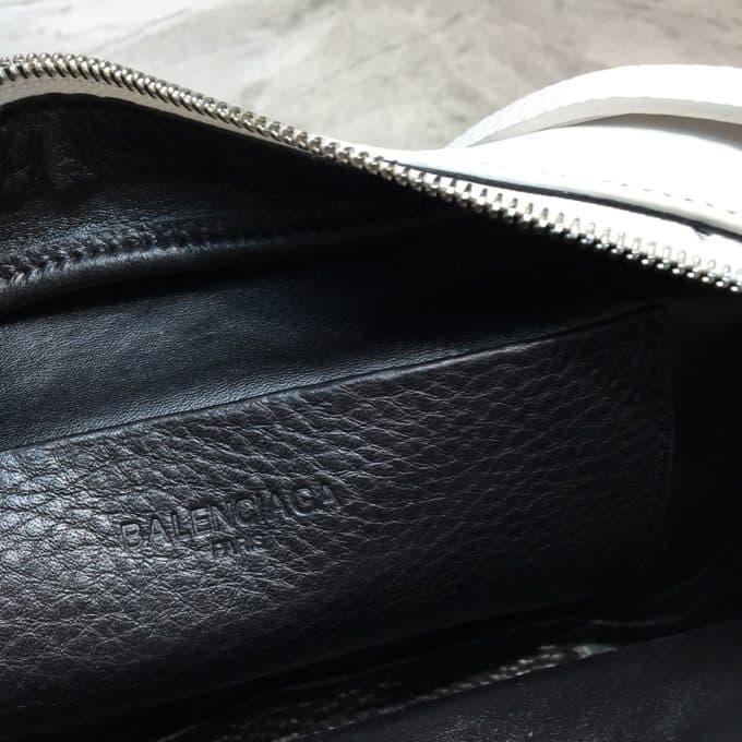 高品質 バレンシアガバッグコピー 定番人気2021新品 BALENCIAGA 男女兼用 ショルダーバッグ - 画像 (7)