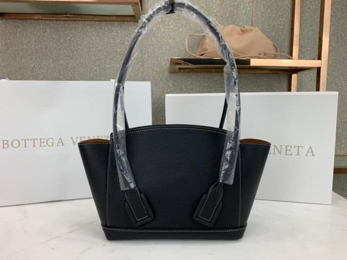 2019秋冬高品質ボッテガヴェネタ(Bottega Veneta)☆レディース ハンドバックコピー☆気持ちの良い触り心地♪相性抜群！ - 画像 (4)