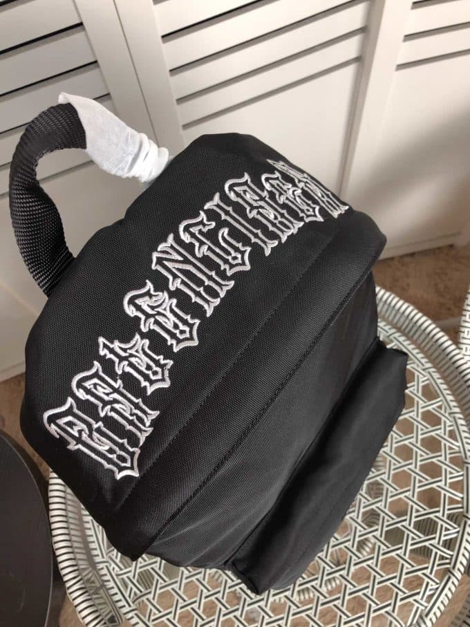 バレンシアガバッグコピー 定番人気2021新品 BALENCIAGA 男女兼用 バックパック - 画像 (3)