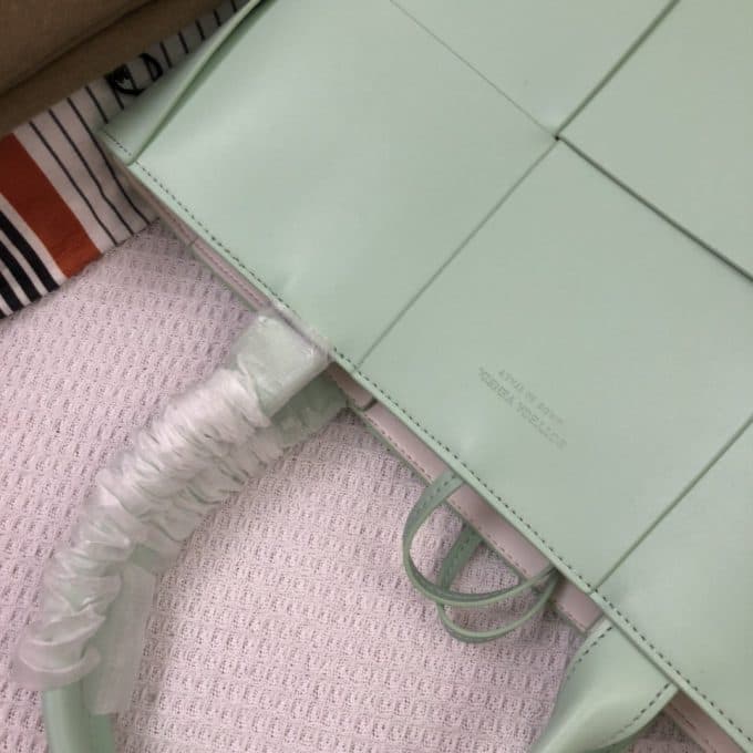 ボッテガヴェネタバッグコピー 2021新品注目度NO.1 Bottega Veneta メンズ トートバッグ - 画像 (5)