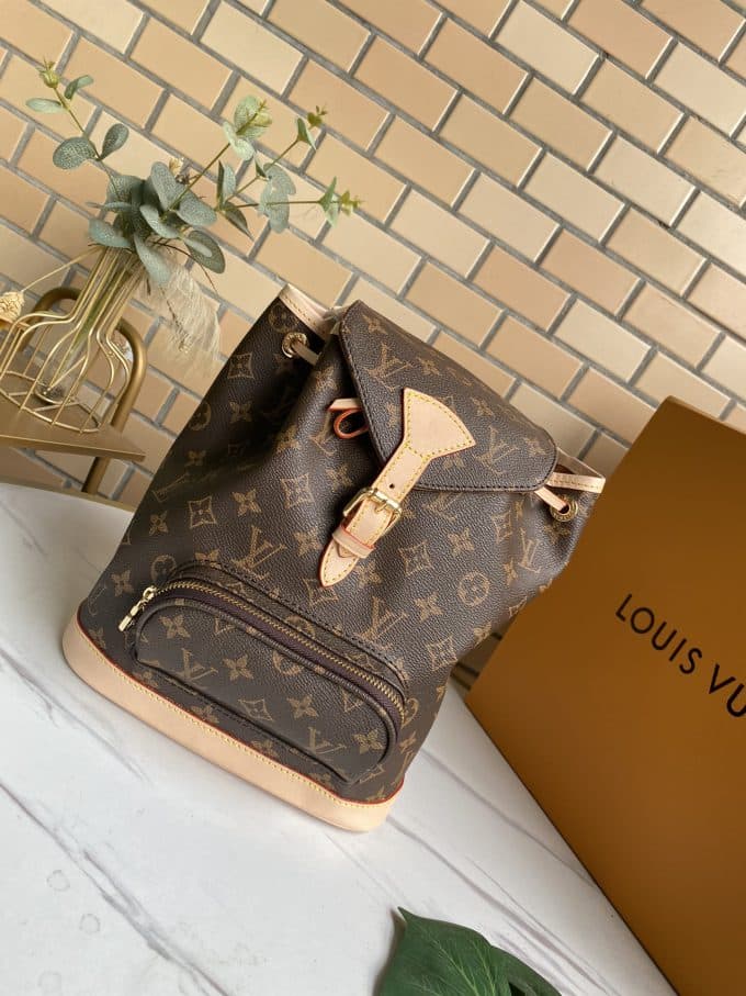 ルイヴィトンバッグコピー 定番人気2021新品 Louis Vuitton 男女兼用 バックパック