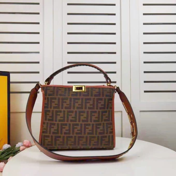 フェンディバッグコピー 2022新品注目度NO.1 FENDI レディース トートバッグ