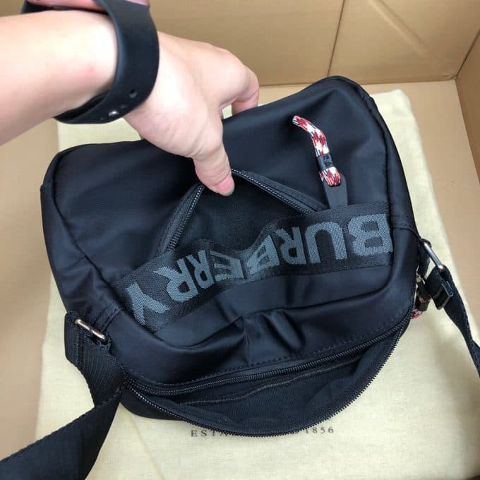 バーバリーバッグコピー 大人気2021新品 BURBERRY メンズ ショルダーバッグ - 画像 (9)